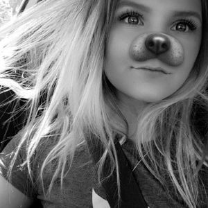 Meet your Posher, Lexie